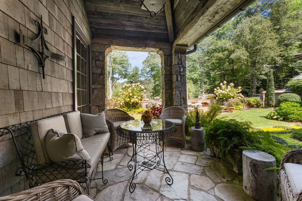 424 Big Bearpen Road