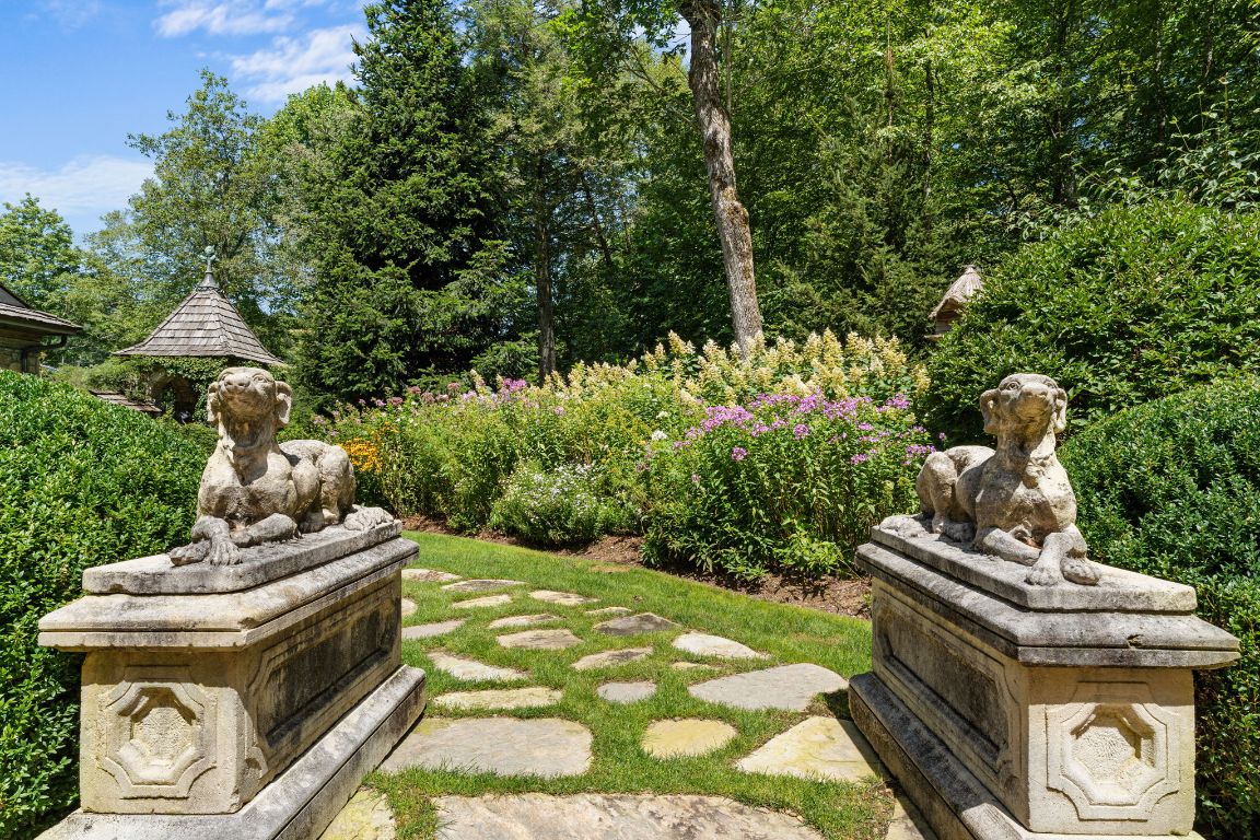 424 Big Bearpen Road