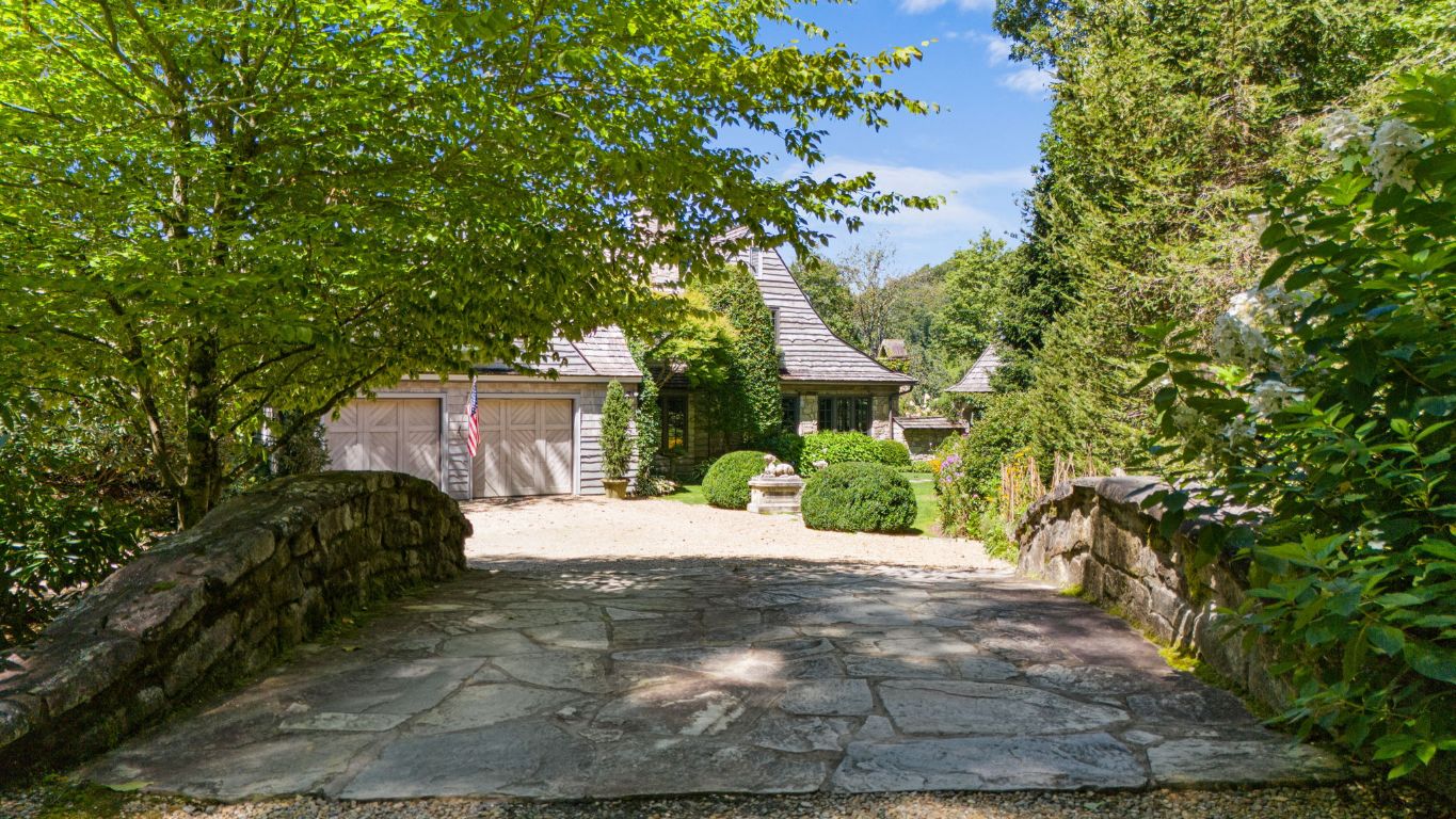 424 Big Bearpen Road