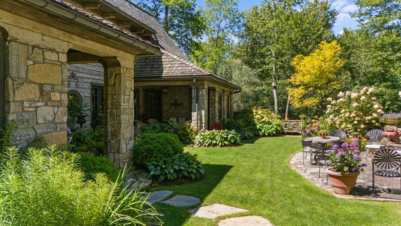 424 Big Bearpen Road