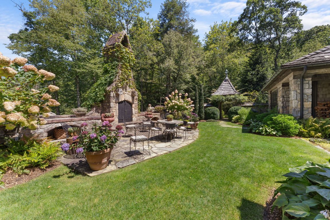 424 Big Bearpen Road