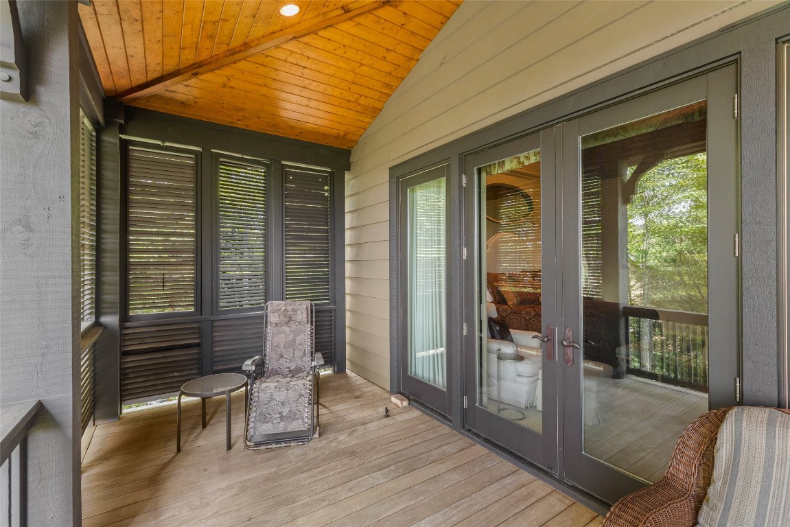 871 Garnet Rock Trail