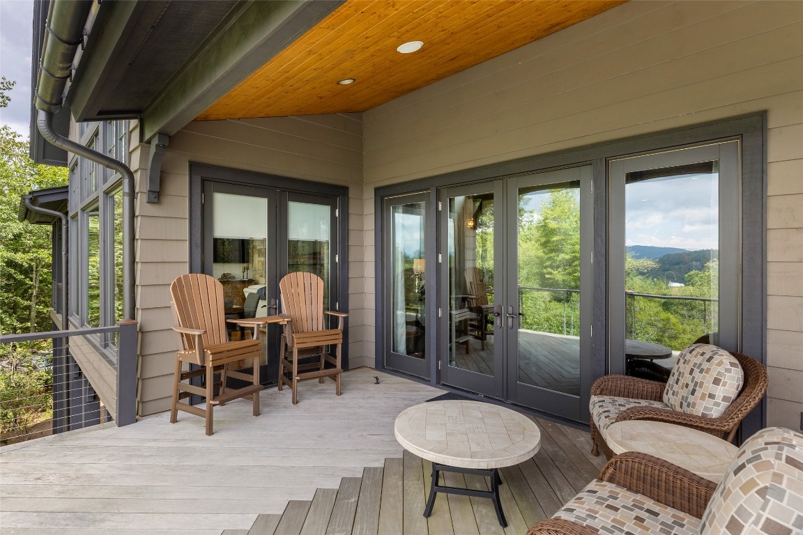 871 Garnet Rock Trail