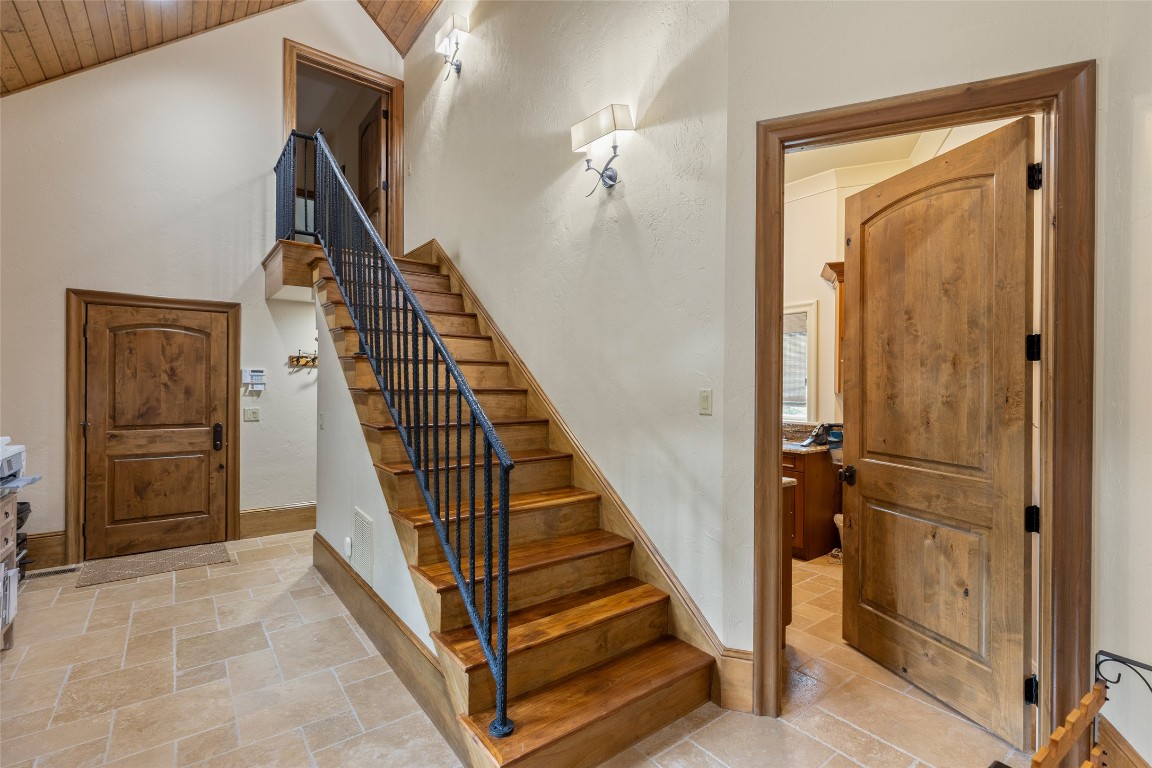 871 Garnet Rock Trail