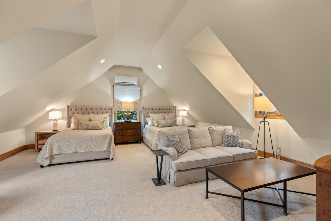 871 Garnet Rock Trail