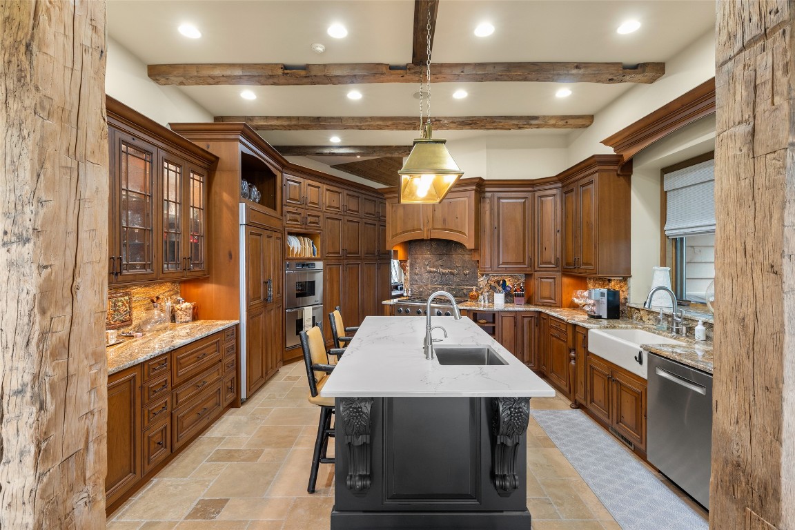 871 Garnet Rock Trail