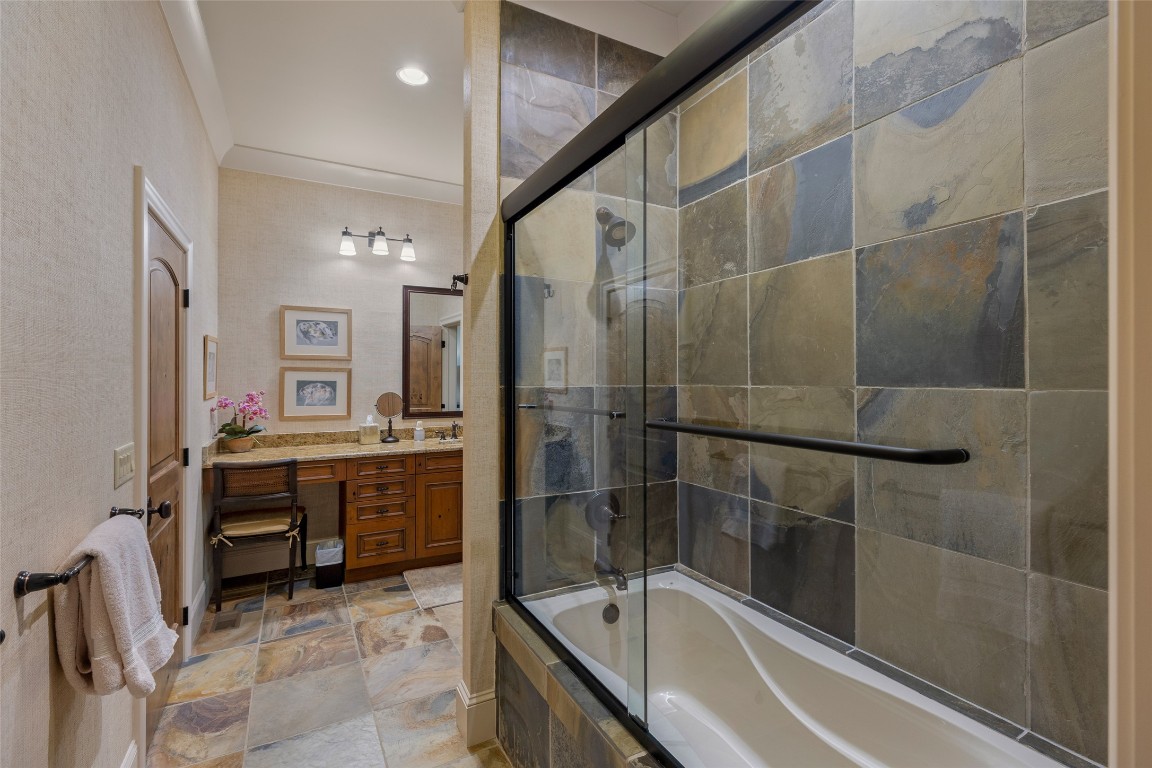 871 Garnet Rock Trail