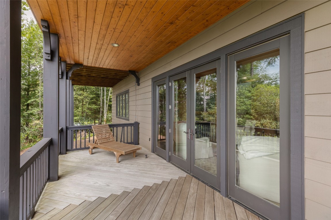 871 Garnet Rock Trail