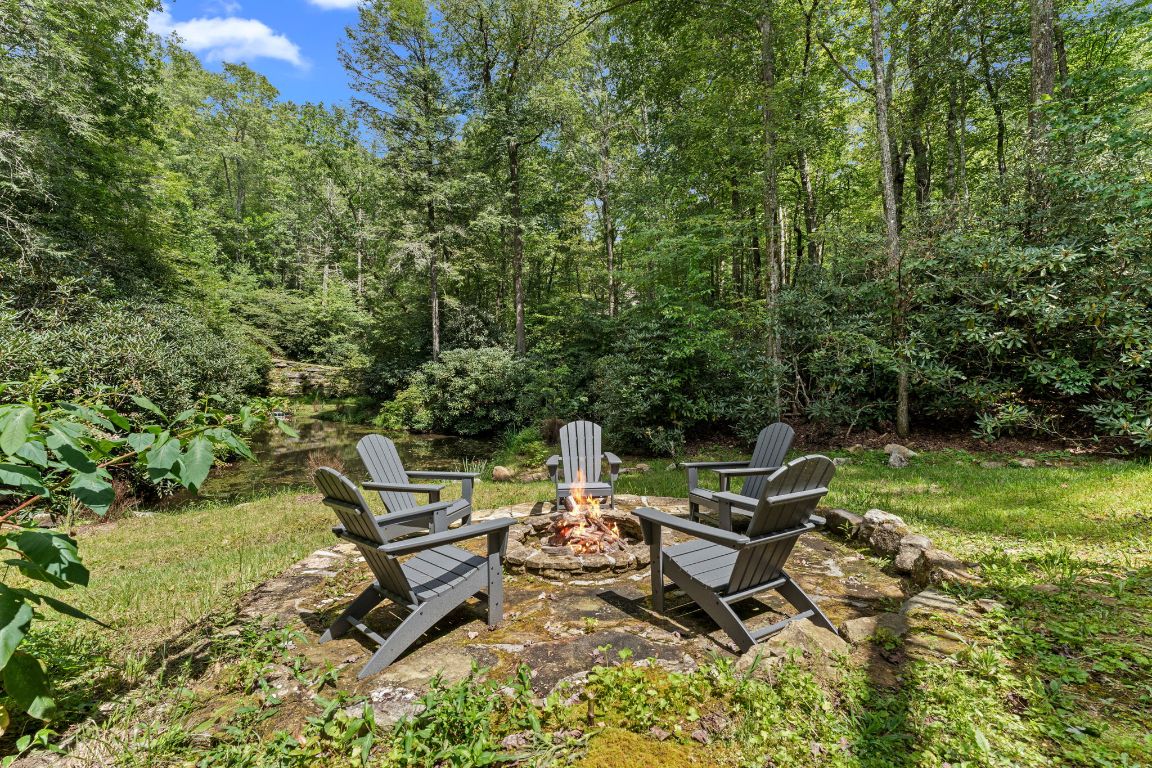 332 Streamside Drive