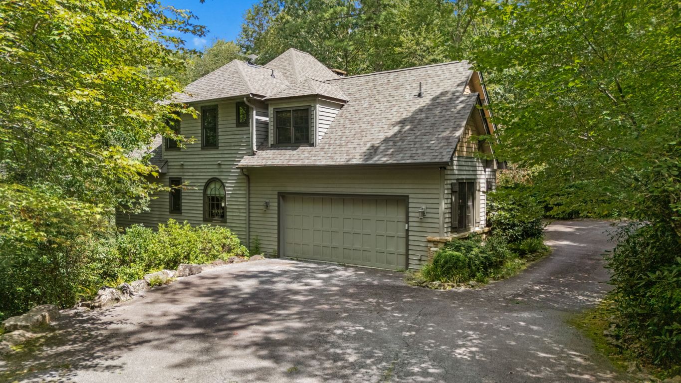 332 Streamside Drive