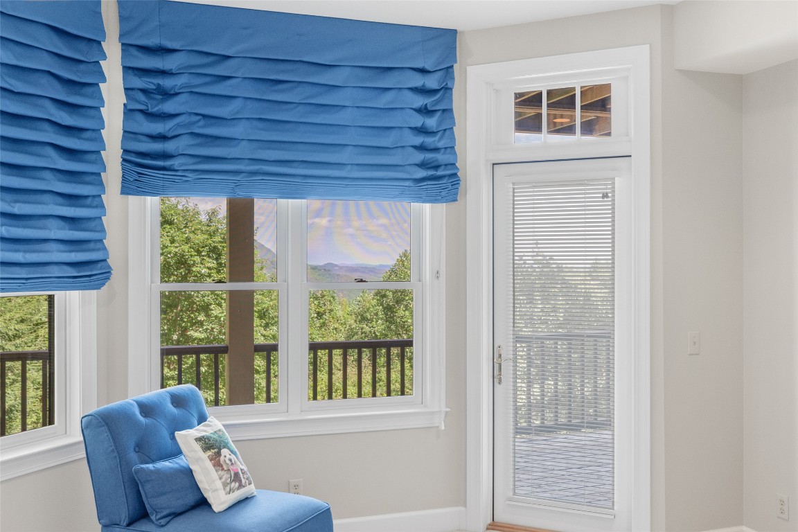 598 Parsons View