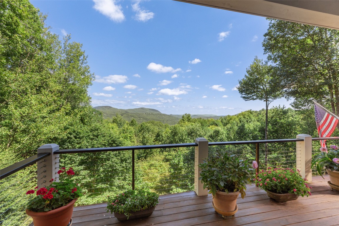 598 Parsons View
