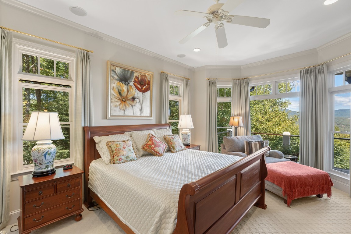 598 Parsons View