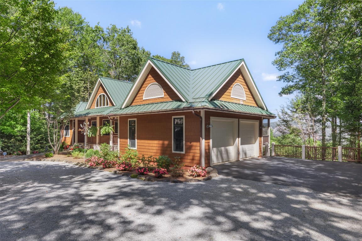 598 Parsons View