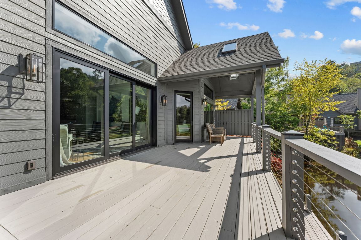 448 Lake Villas Way