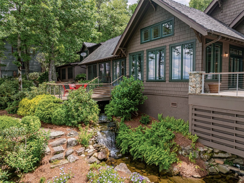 812 Ravenel Ridge Road