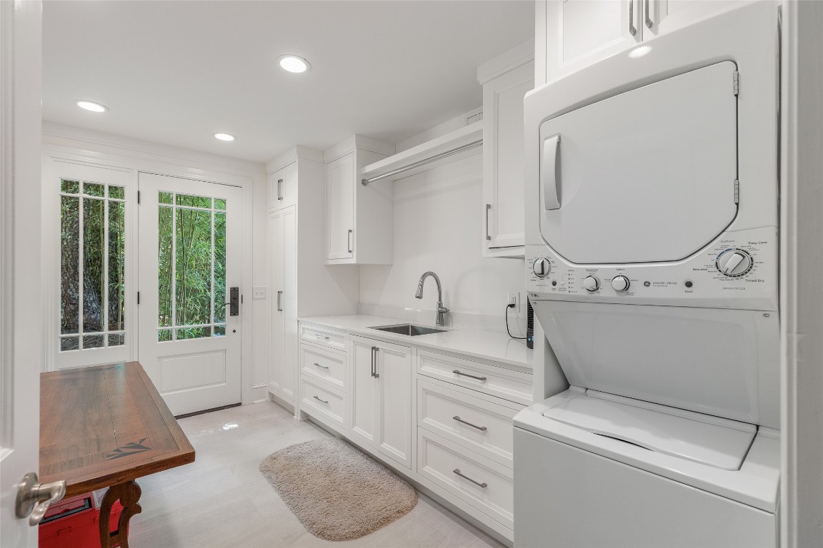 812 Ravenel Ridge Road