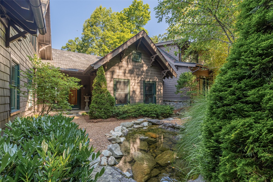 812 Ravenel Ridge Road