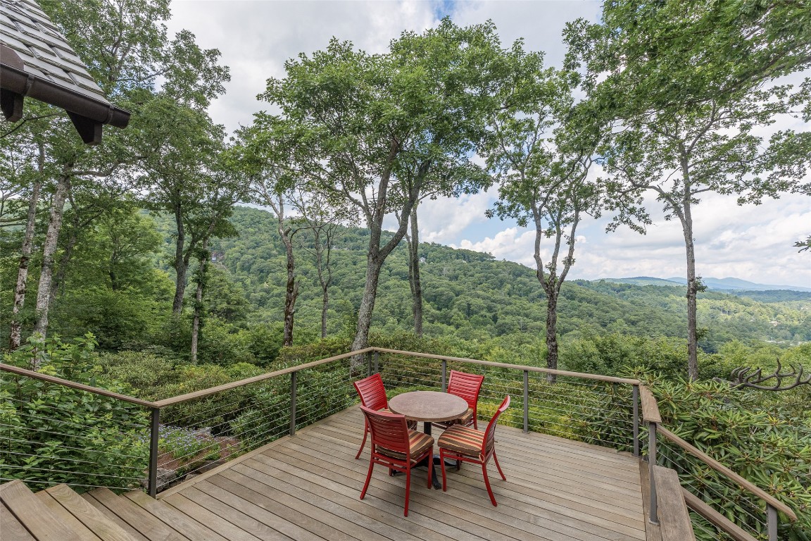 812 Ravenel Ridge Road