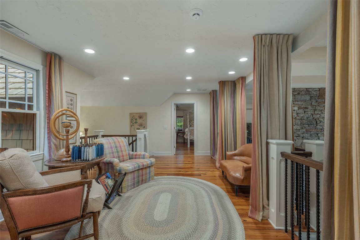 812 Ravenel Ridge Road