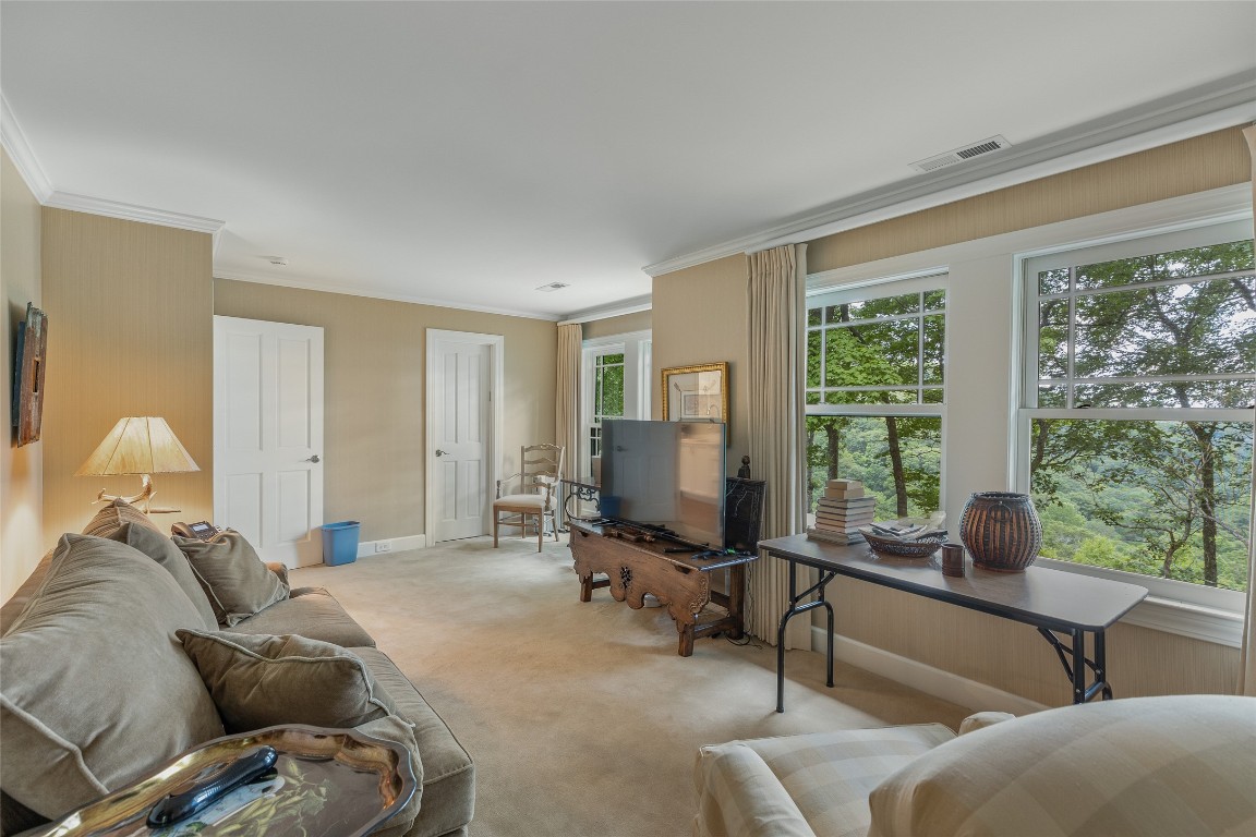 812 Ravenel Ridge Road