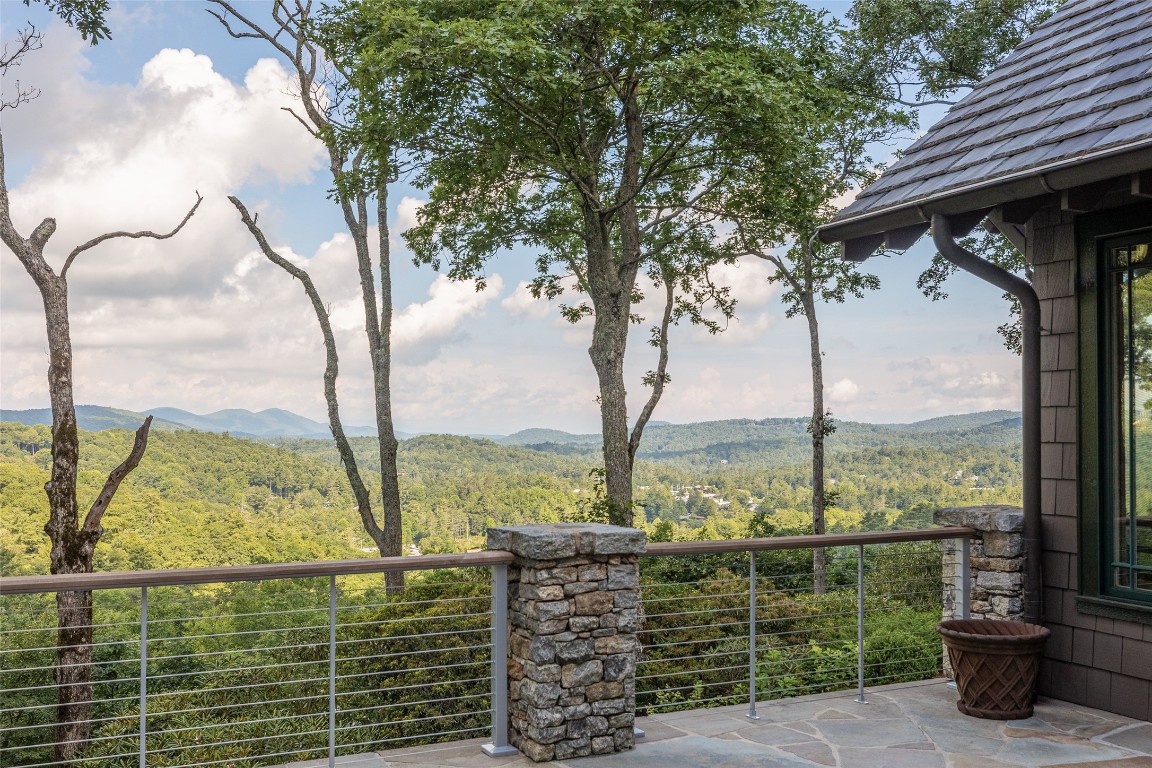 812 Ravenel Ridge Road