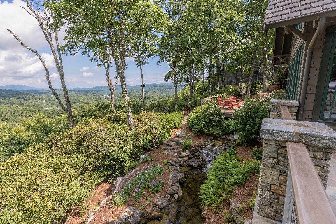 812 Ravenel Ridge Road