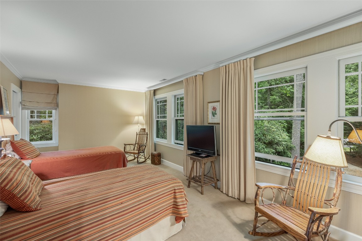 812 Ravenel Ridge Road