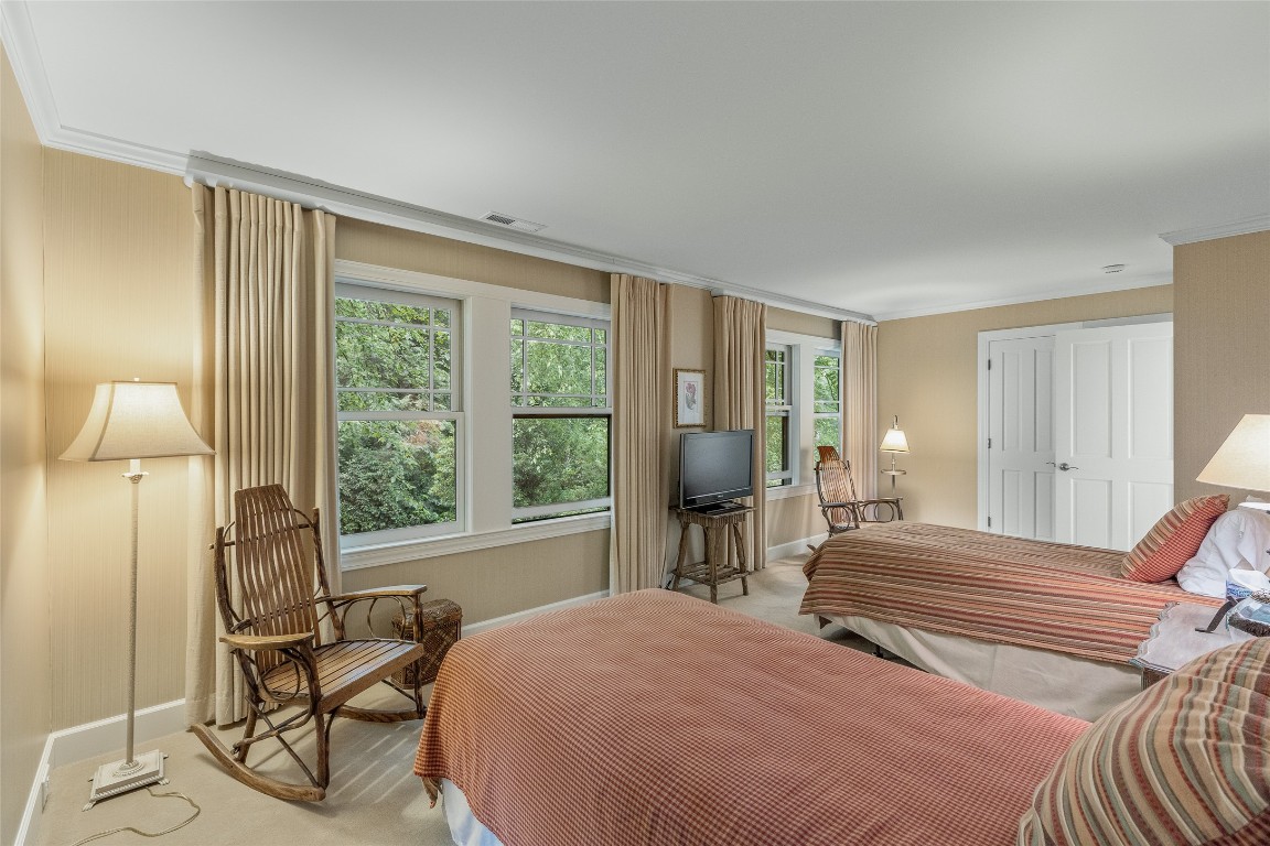 812 Ravenel Ridge Road