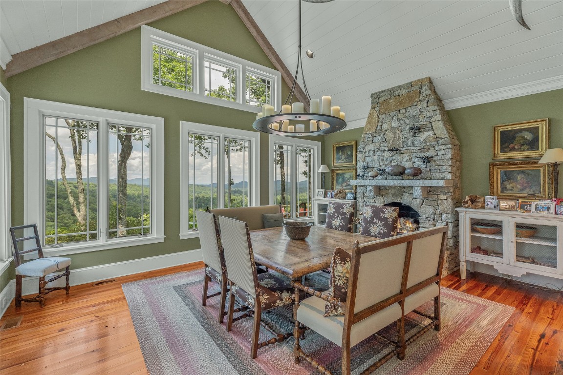 812 Ravenel Ridge Road