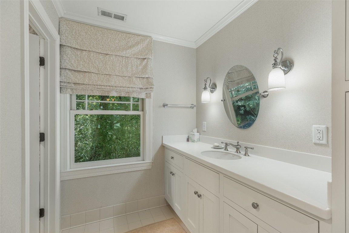 812 Ravenel Ridge Road