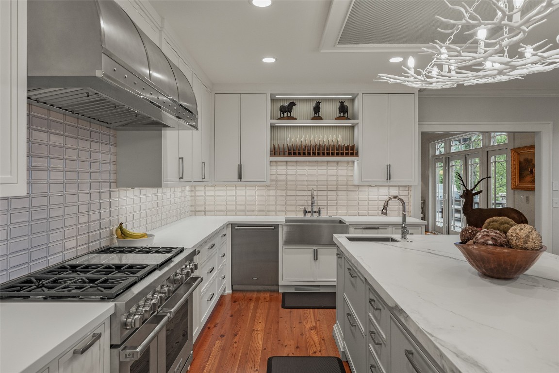 812 Ravenel Ridge Road