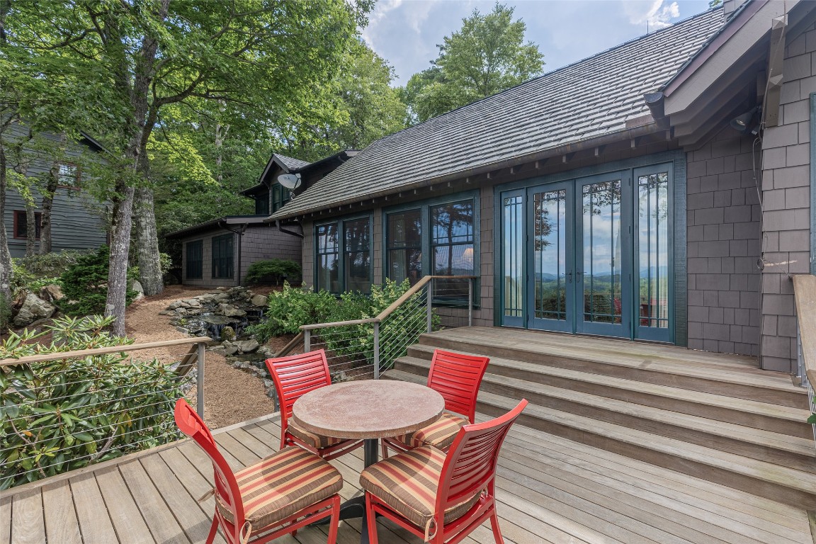 812 Ravenel Ridge Road