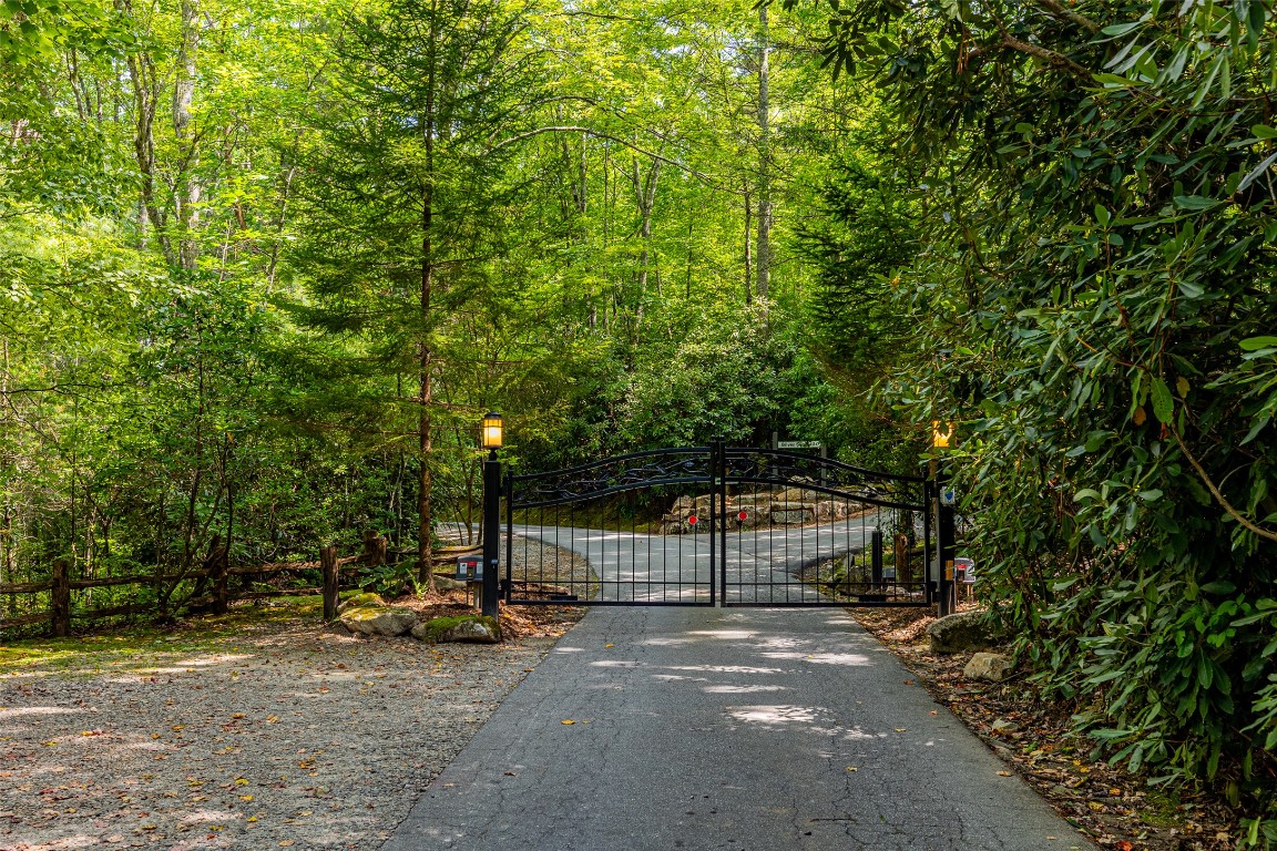 285 Streamside Drive