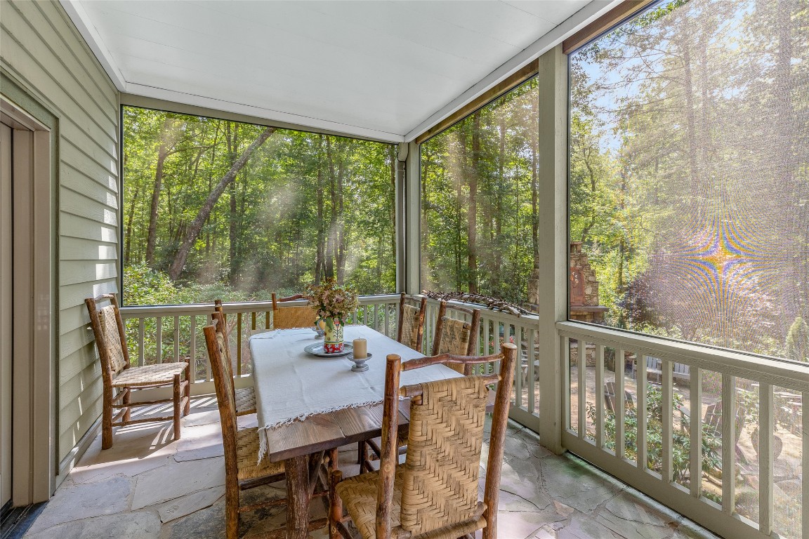 285 Streamside Drive