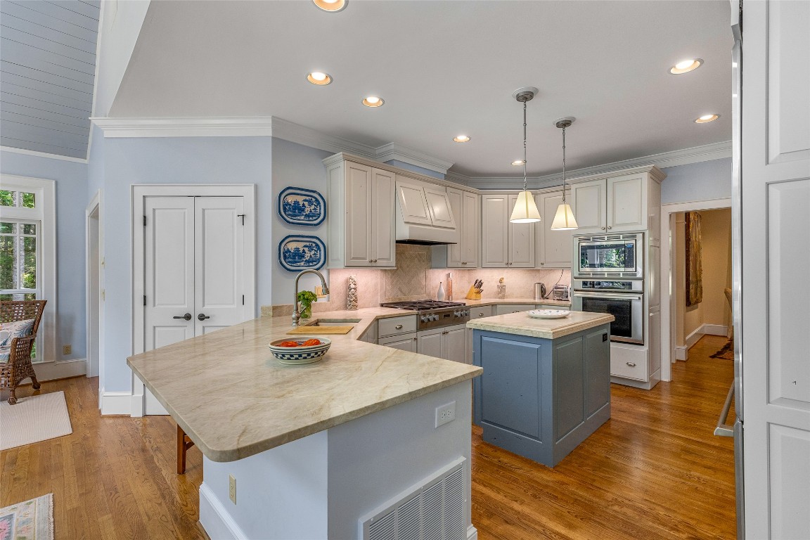 285 Streamside Drive