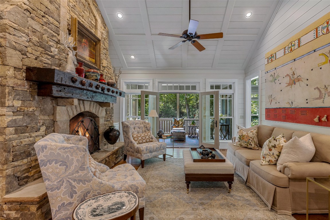 285 Streamside Drive