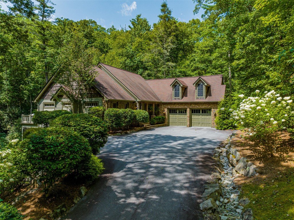 285 Streamside Drive