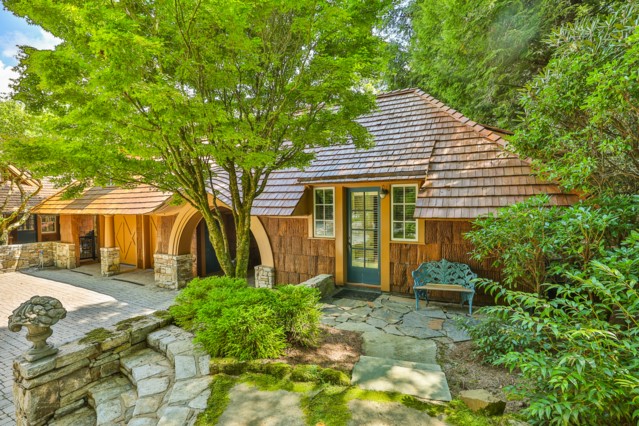 815 Ravenel Ridge Road