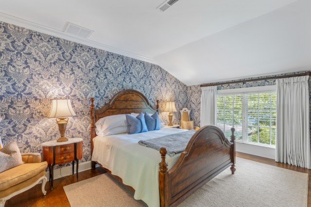 815 Ravenel Ridge Road