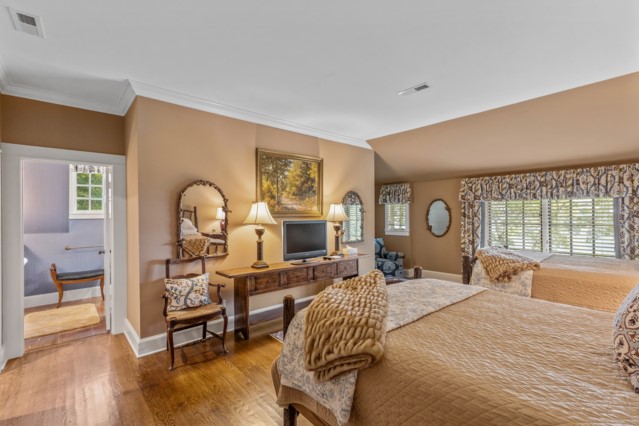 815 Ravenel Ridge Road