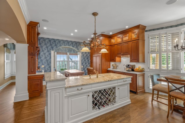 815 Ravenel Ridge Road