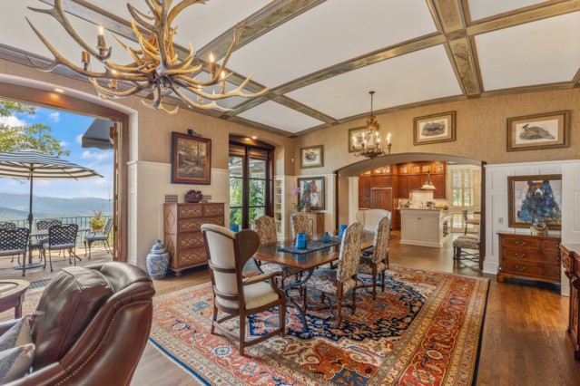 815 Ravenel Ridge Road