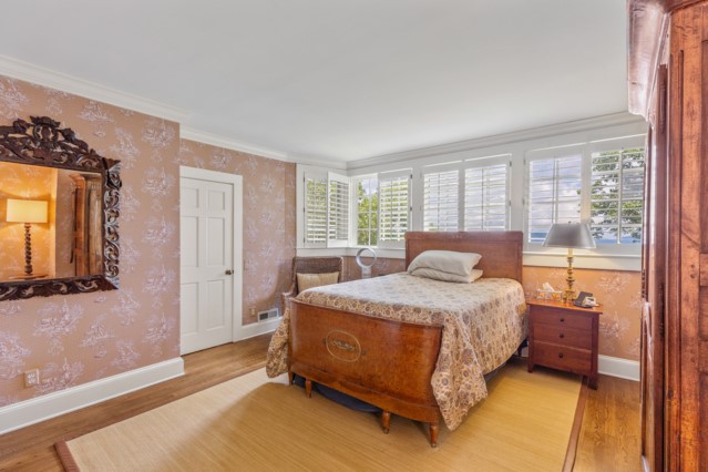 815 Ravenel Ridge Road