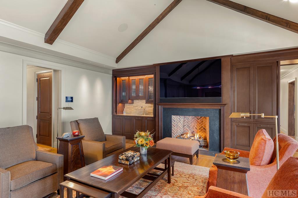 1131 Garnet Rock Trail