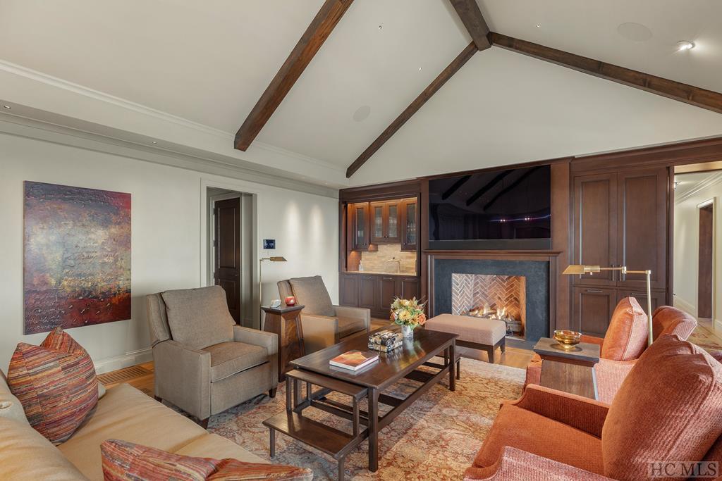 1131 Garnet Rock Trail
