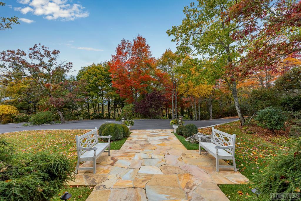 1131 Garnet Rock Trail