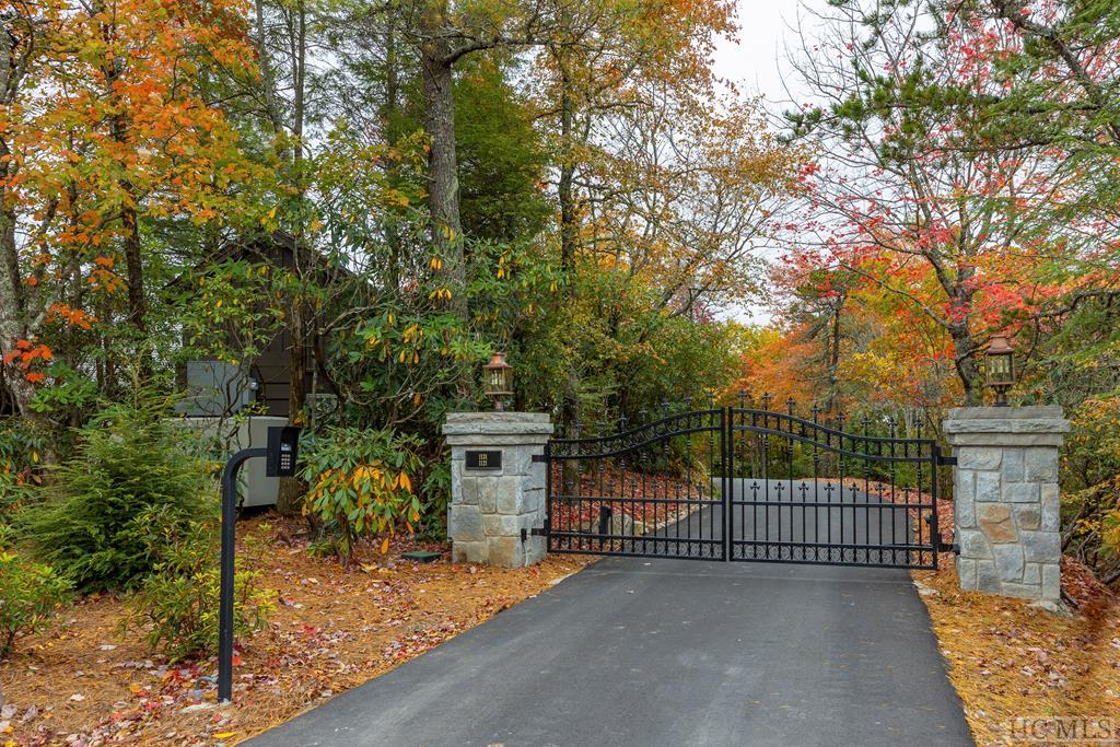 1131 Garnet Rock Trail