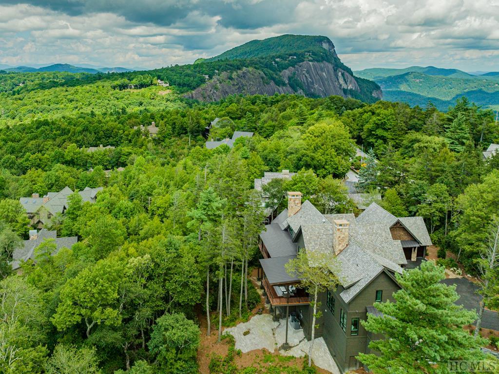 979 Garnet Rock Trail