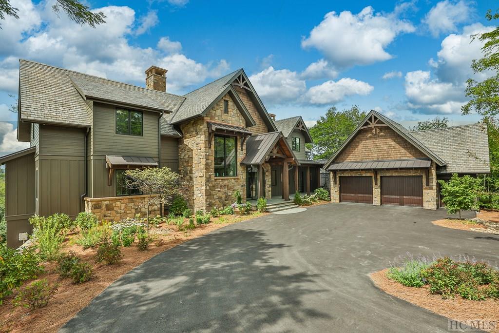 979 Garnet Rock Trail